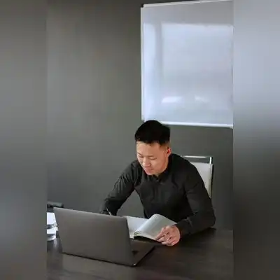 郝宏